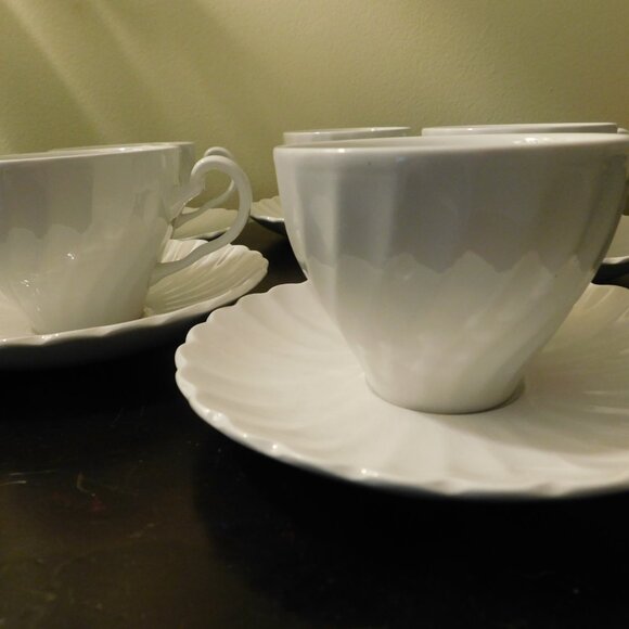 English Tea Cup Set - Picture 3 of 5